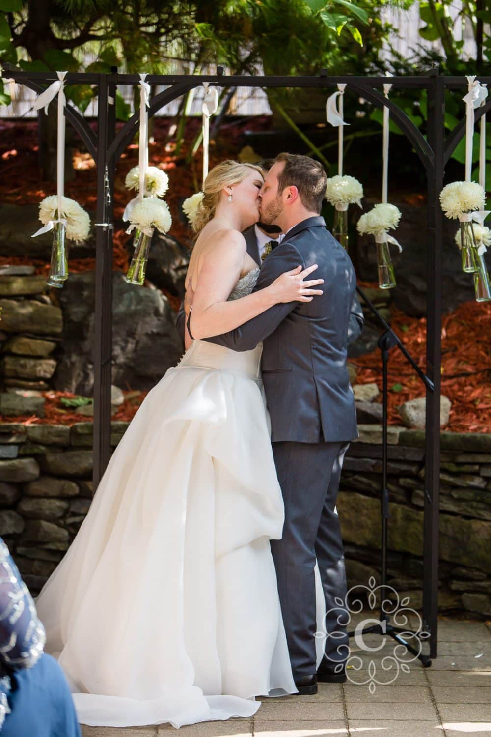 Van Dusen Mansion Wedding by Minneapolis Wedding Photographer Carina Photographics