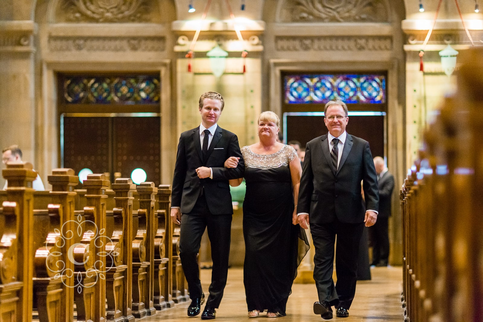 Minneapolis Basilica Wedding Photo