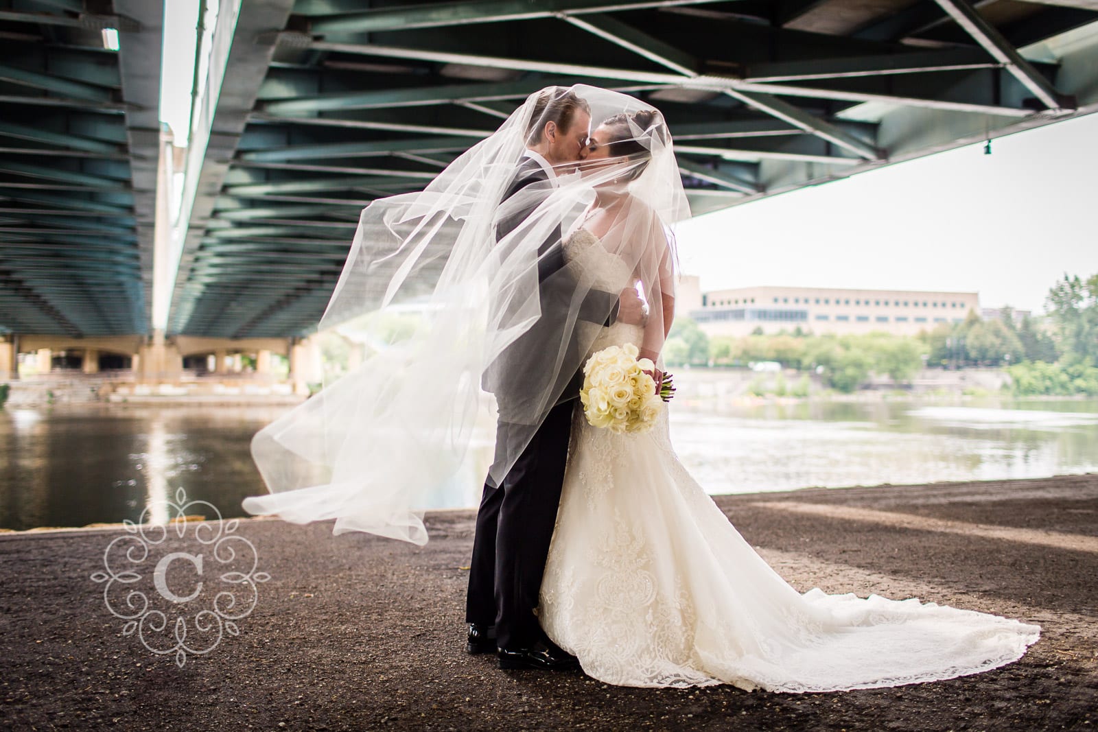 Hennepin Ave Bridge Wedding Photo