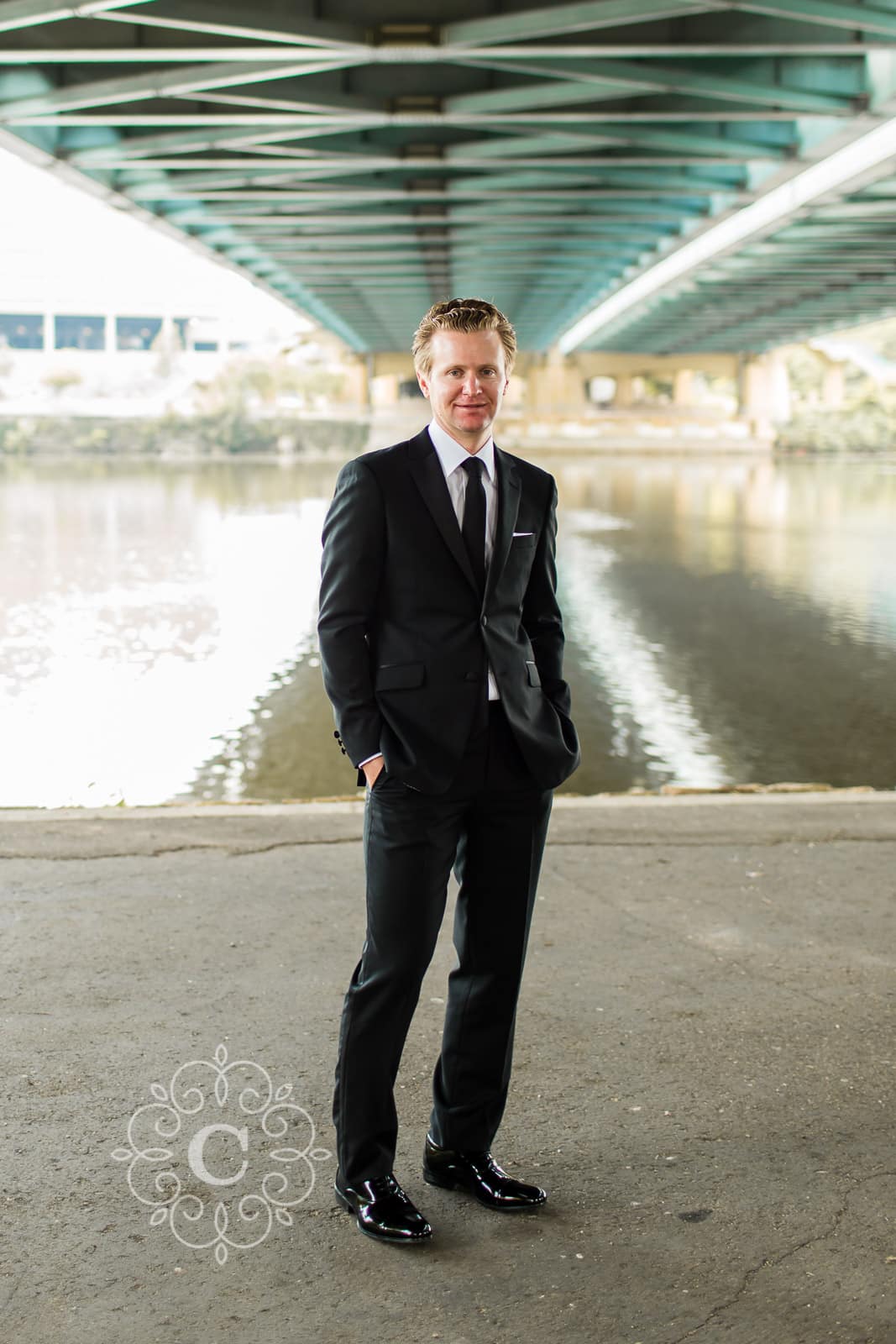 Hennepin Ave Bridge Wedding Photo