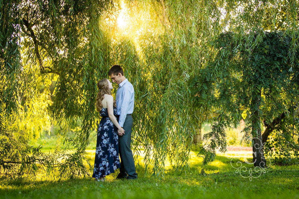 U of MN Landscape Arboretum Engagement Photography