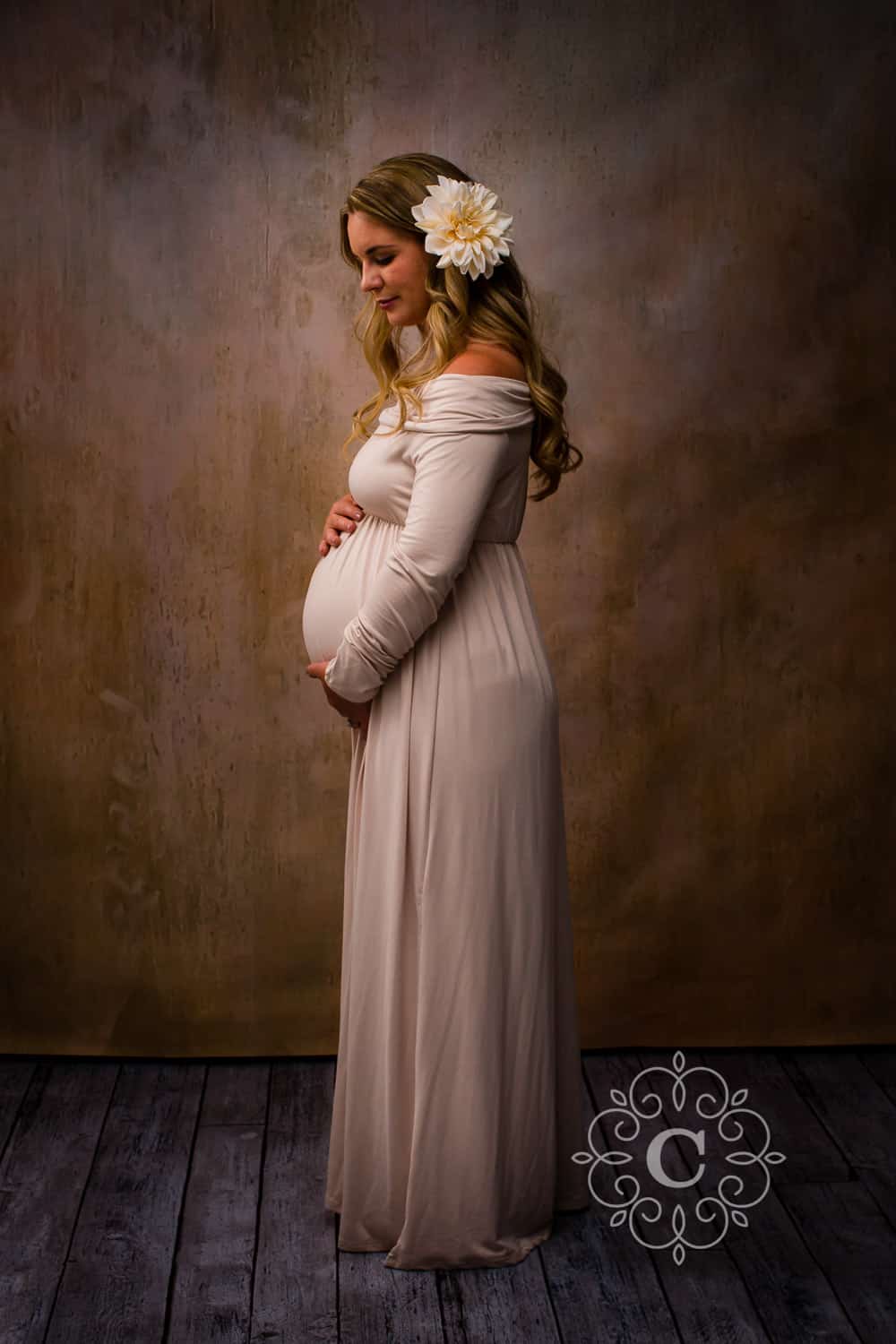 MN Maternity Studio Photo
