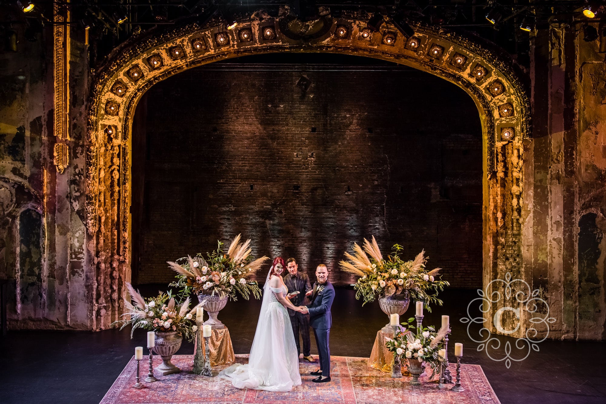 MN Theater Wedding Photography