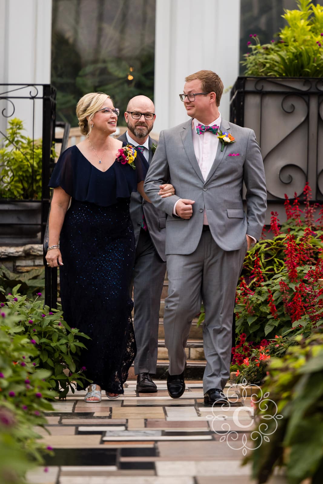 Como Park Conservatory Sunken Garden Wedding Photo