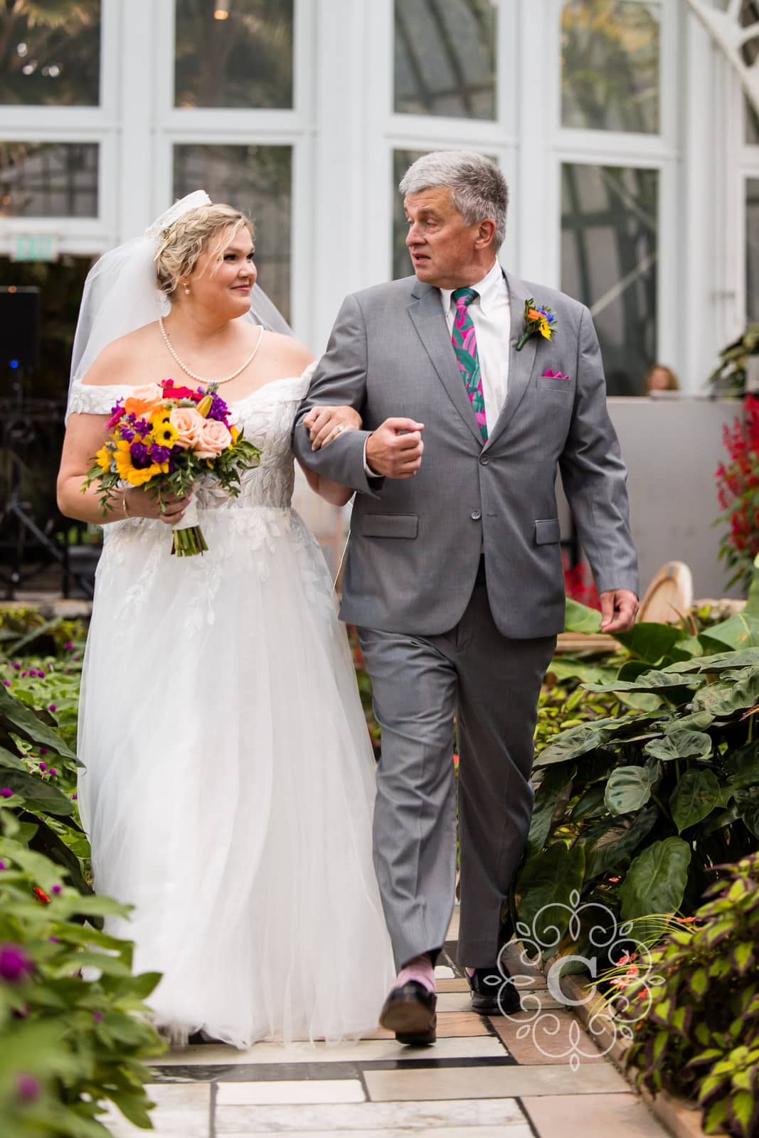 Como Park Conservatory Sunken Garden Wedding Photo