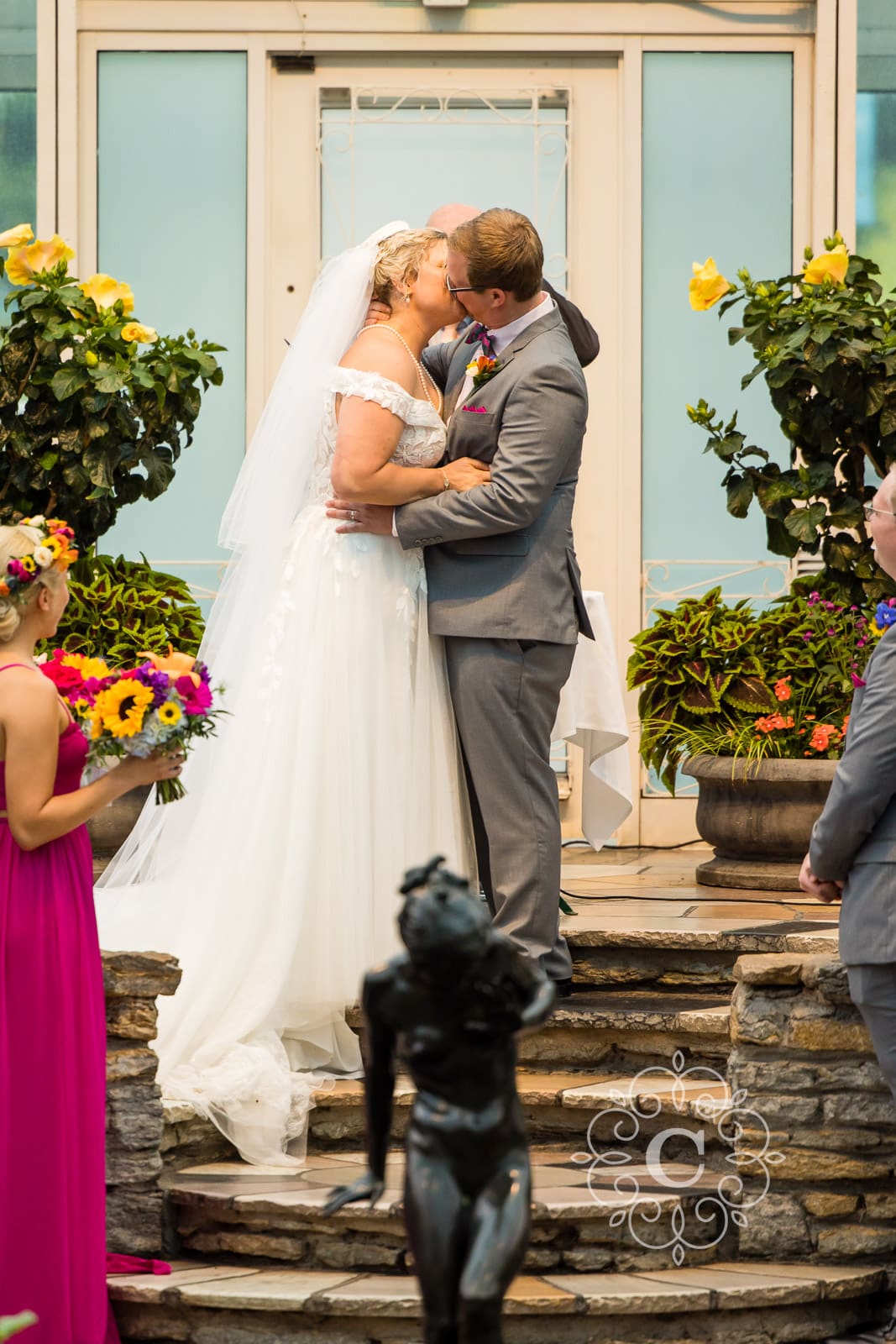 Como Park Conservatory Sunken Garden Wedding Photo