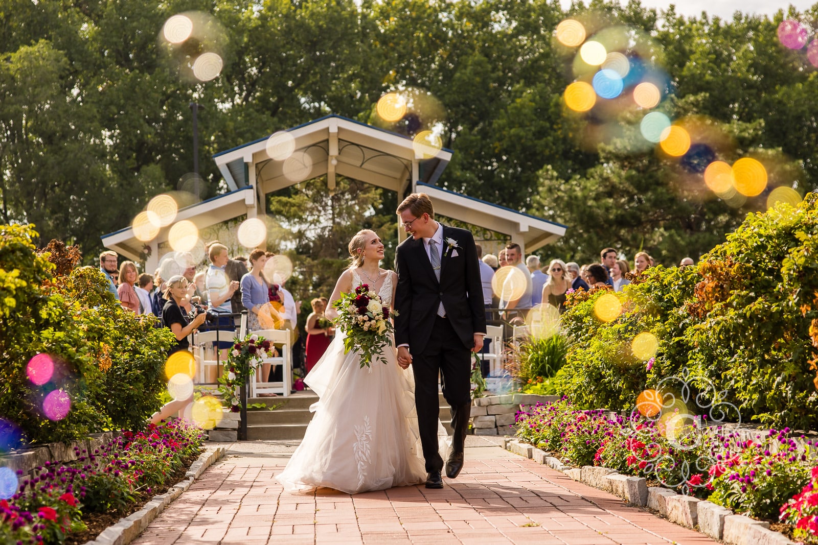 Roseville Central Park Muriel Sahlin Arboretum Wedding Photo