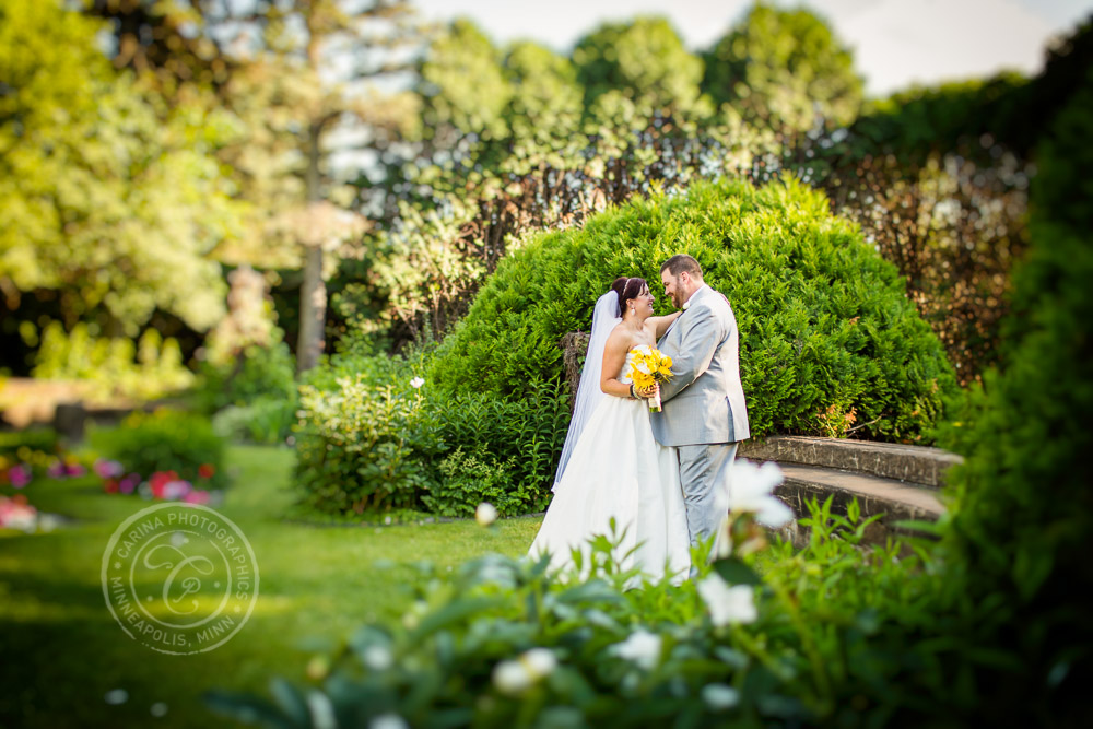 Cedarhurst Mansion MN Wedding Photo