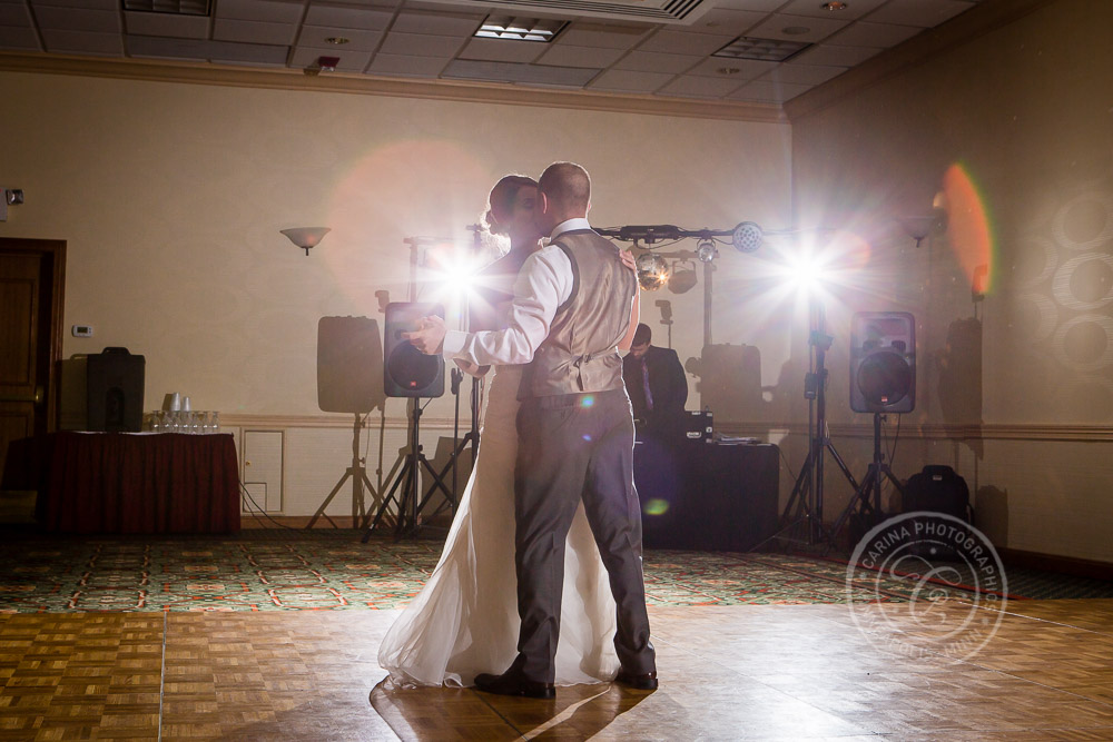 Minneapolis Airport Marriott Wedding Photo