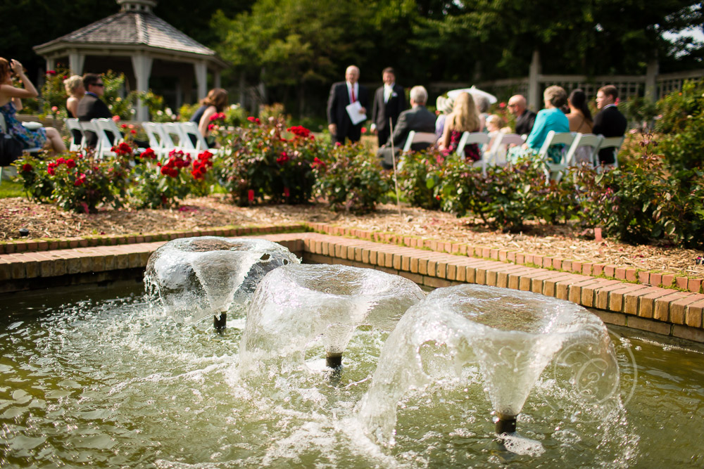 MN Landscape Arboretum Wedding Photo