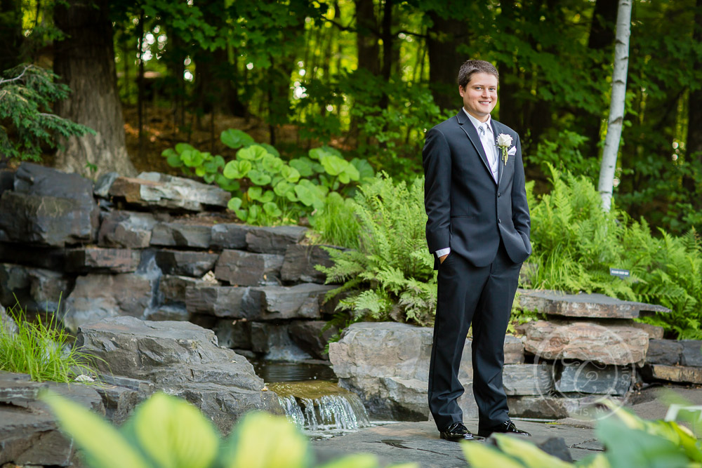 MN Landscape Arboretum Wedding Photo