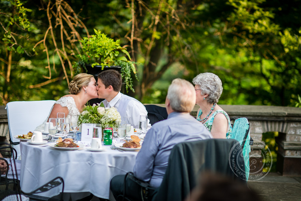 MN Landscape Arboretum Wedding Photo