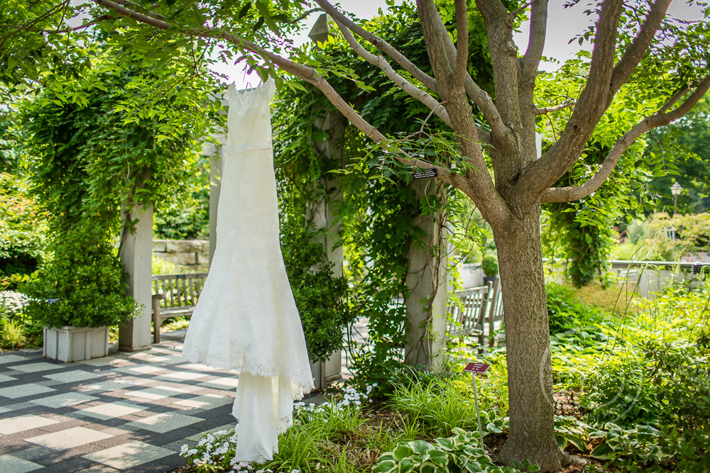 MN Landscape Arboretum Wedding Photo