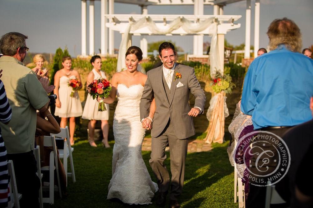 Minnesota Vineyard Winery Wedding Photo