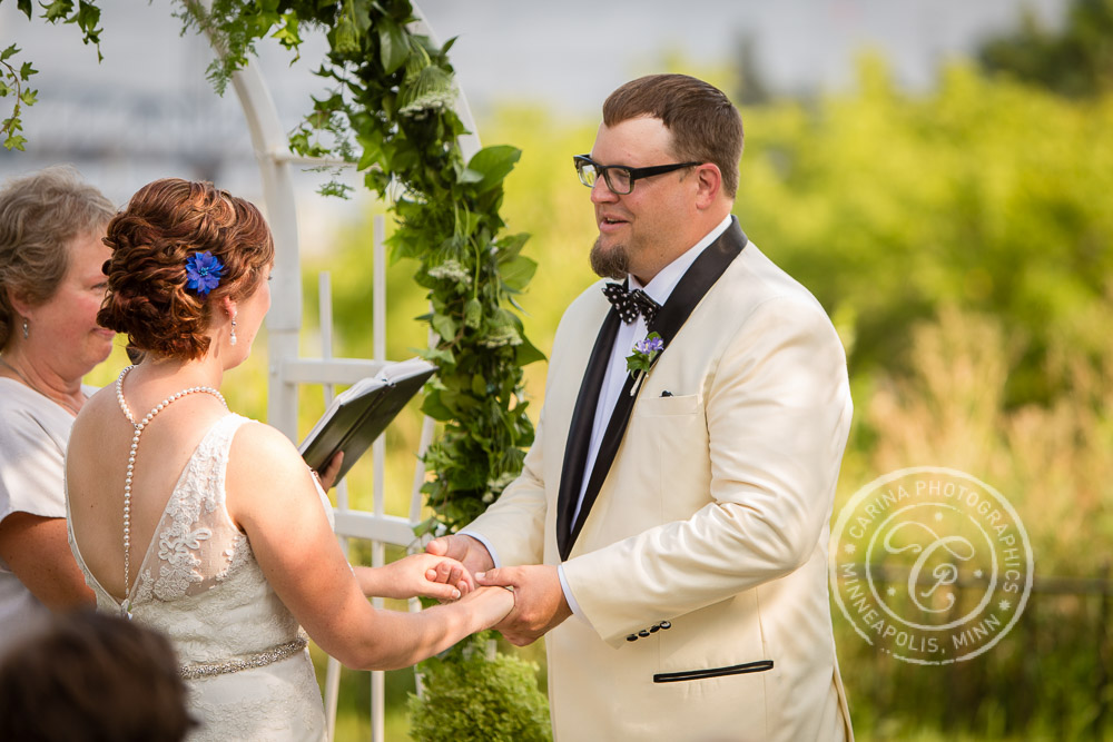 Stillwater MN Pioneer Park Wedding Photo